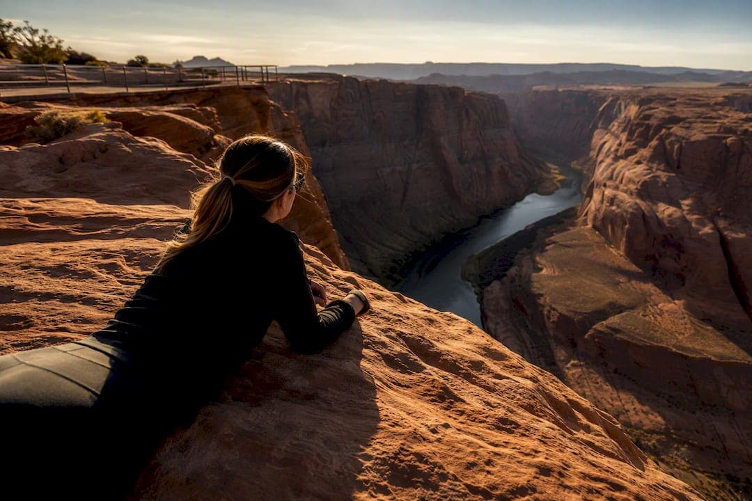 Horseshoe Bend Safety: Page Rules, 1,000 Foot Drop, and Guide Options
